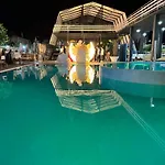 Grand Pogradec Hotel