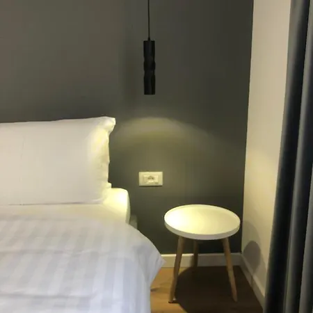 Grand Pogradec Otel Tushemisht