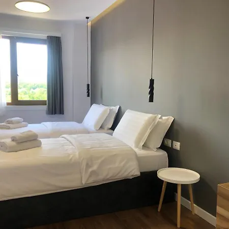 Отель Grand Pogradec
