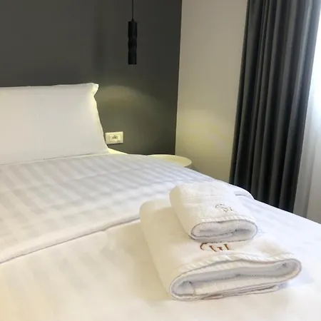 Grand Pogradec Hotel 5*