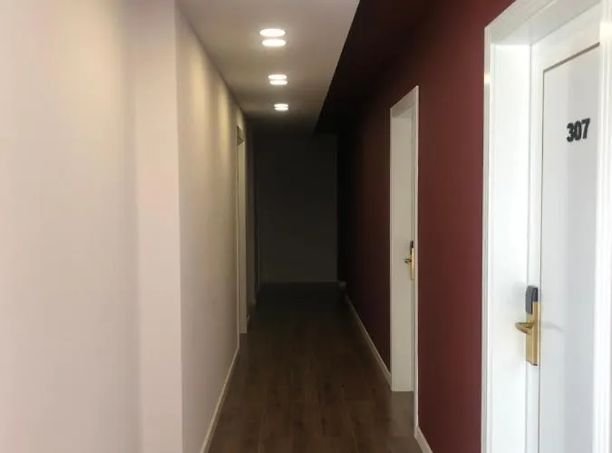 Grand Pogradec Hotel 5*