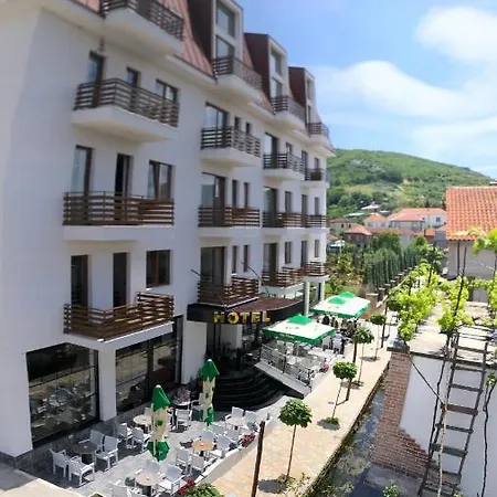 Grand Pogradec 5* Tushemisht