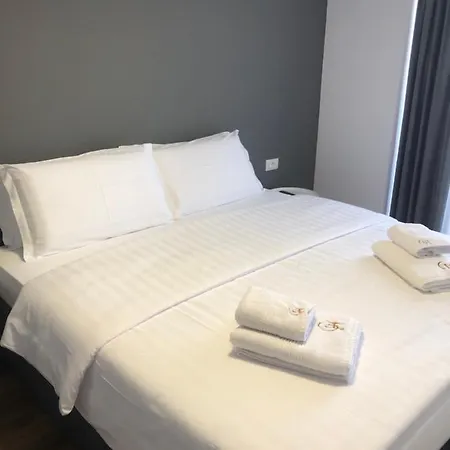 Hotel Grand Pogradec 5*