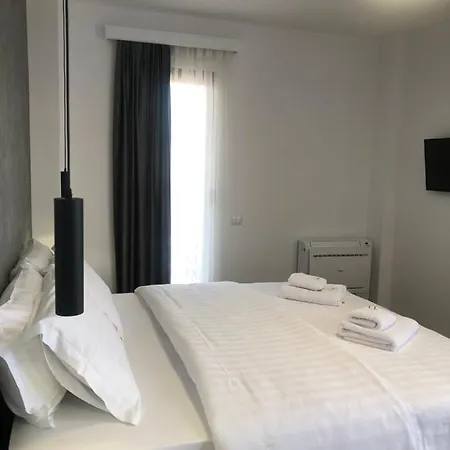 Grand Pogradec Tushemisht