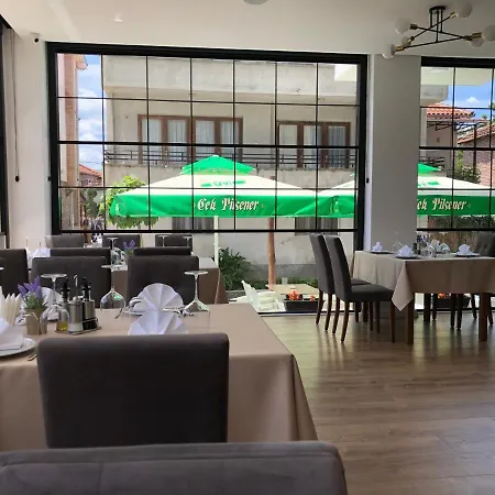 Grand Pogradec Hotel 5*