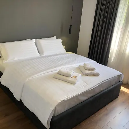 Grand Pogradec ホテル 5*