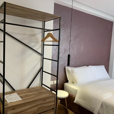 Grand Pogradec Hotel