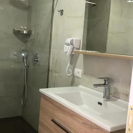 Hotel Grand Pogradec