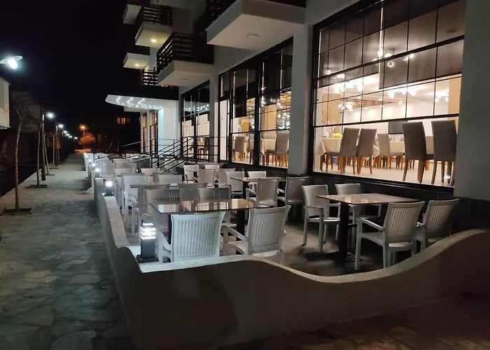 Grand Pogradec فندق Tushemisht