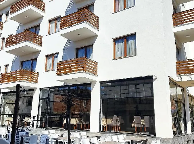 Grand Pogradec فندق Tushemisht