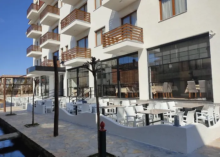 فندق Grand Pogradec Tushemisht