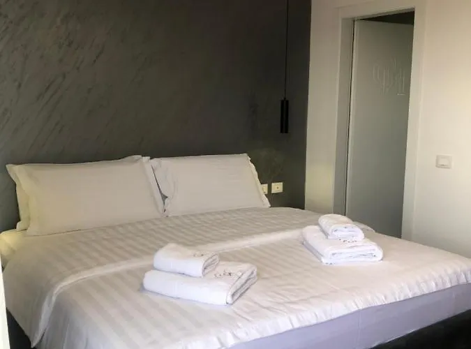 Grand Pogradec فندق