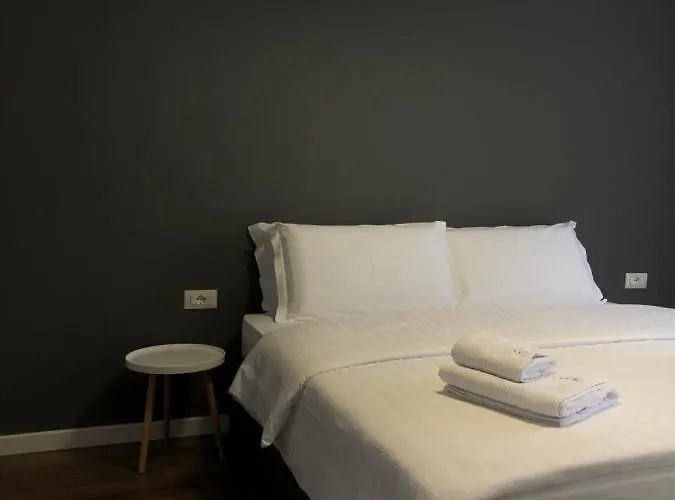Grand Pogradec فندق Tushemisht